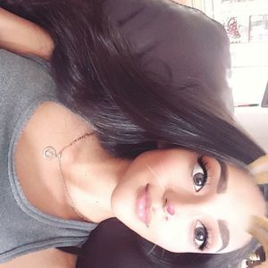 Meet your Posher, Abigail